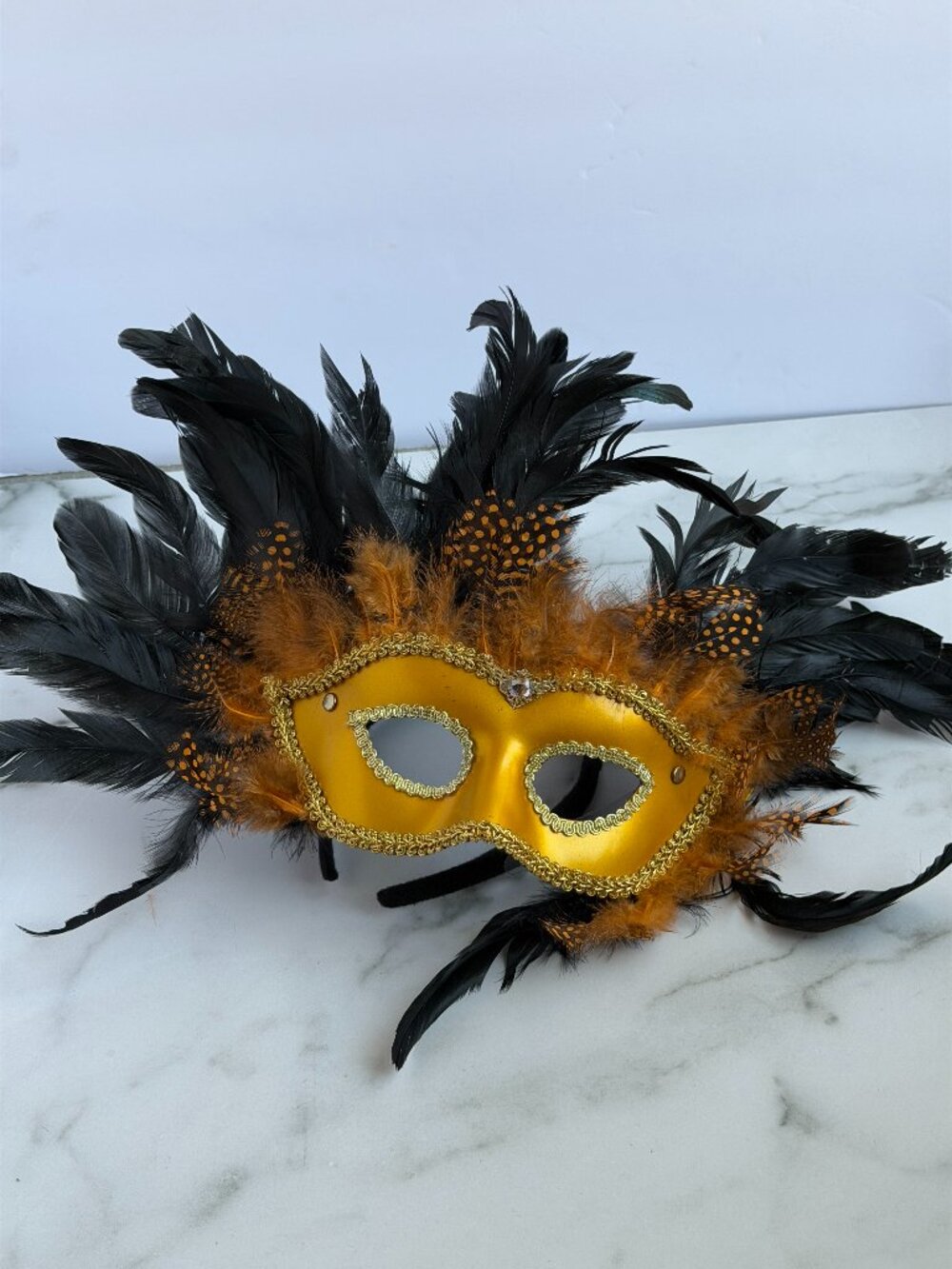 Deluxe Lion Mane Feathered Masquerade Mask - Gold & Black